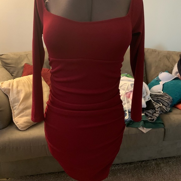 Fashion Nova Rusched maroon/ red dress - Picture 1 of 2